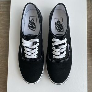 New Vans Authentic Lo Pro Women - New